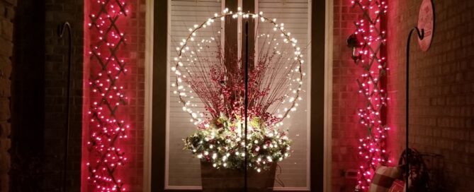 Outdoor Centerpiece This Holiday Season